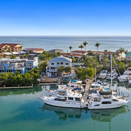Апарт отель Chadwick Cove Marina Энглвуд Экстерьер фото