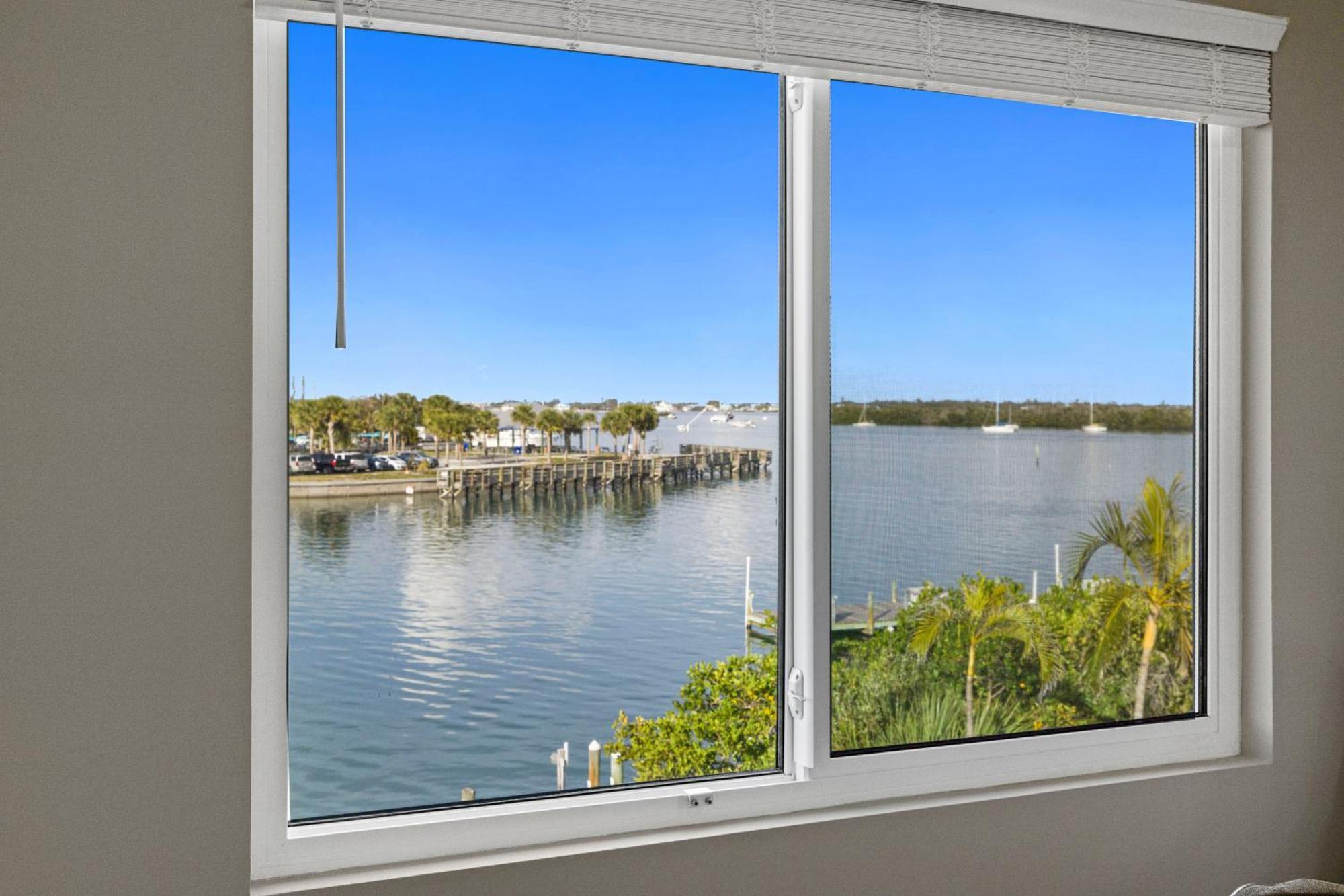Апарт отель Chadwick Cove Marina Энглвуд Экстерьер фото